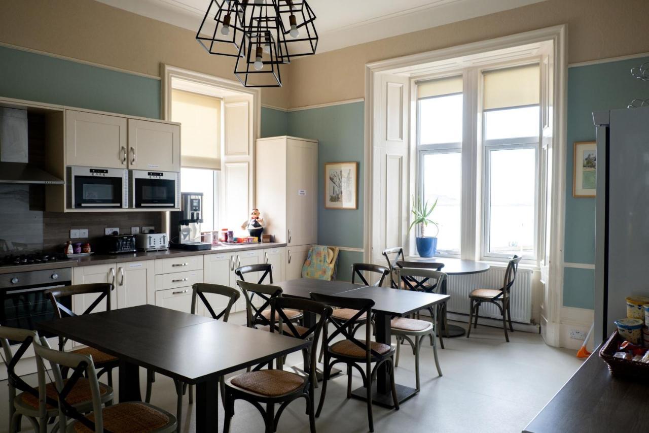 אובאן Corran House Guest House מראה חיצוני תמונה